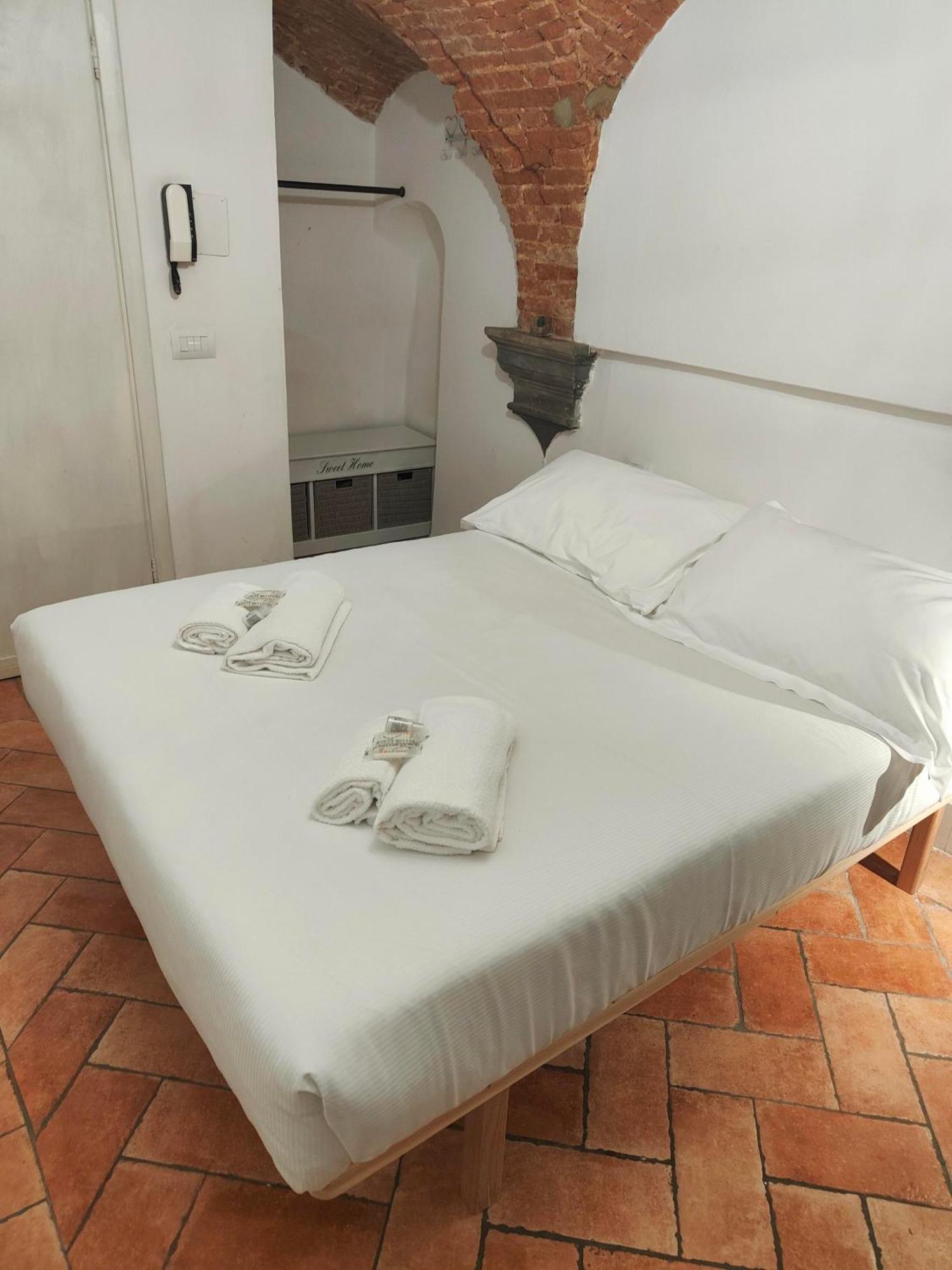 Nina Duomo Apartment ฟลอเรนซ์ ภายนอก รูปภาพ
